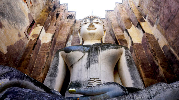istock Historical Park Wat Sri chum temple approach Sukhothai 640804590