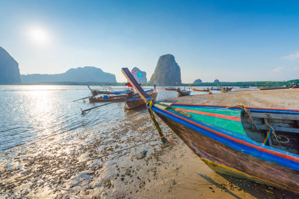 istock Taxi boat 640839144