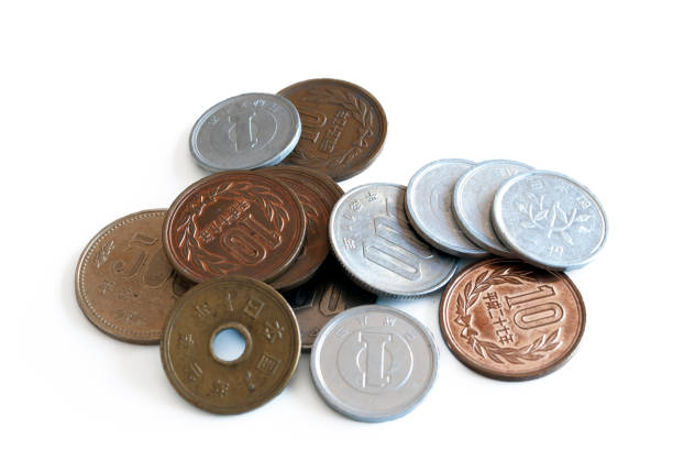lots of ten yen coins