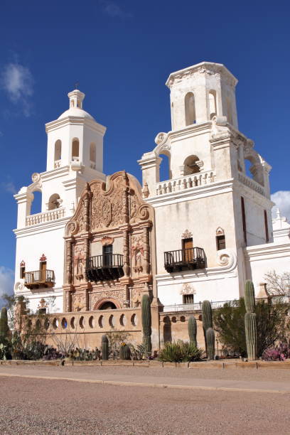 istock San Xavier Mission - Tucson - USA 640938826