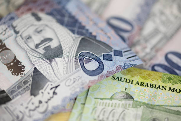 Close-up of new Saudi Riyal notes New Saudi Riyal for 2017 is the Currency of Saudi Arabia Country prince royal person photos stock pictures, royalty-free photos & images
