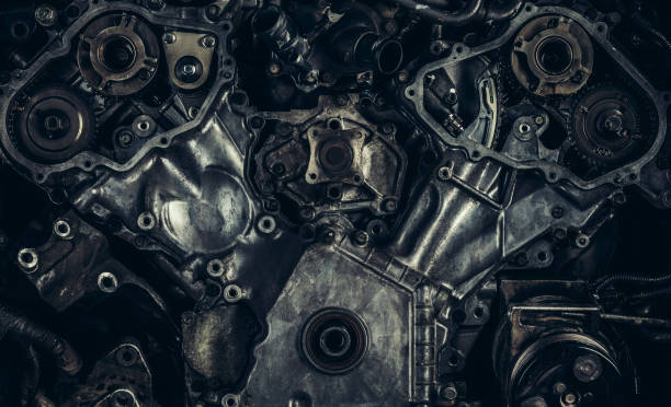 v8 car engine close-up - diesel engine imagens e fotografias de stock