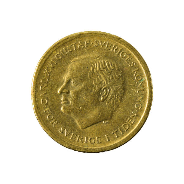 istock 10 swedish krona coin (2000) reverse isolated on white background 640981170