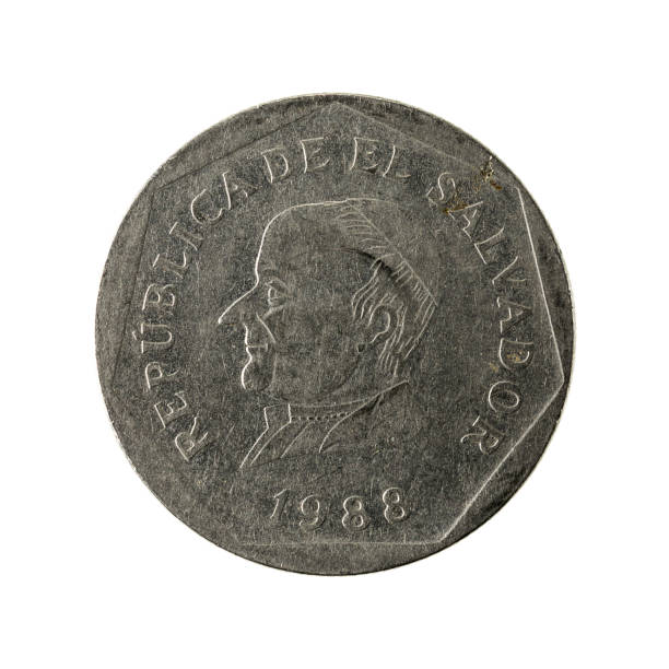 istock 25 salvadoran centavo coin (1988) reverse isolated on white background 640981558