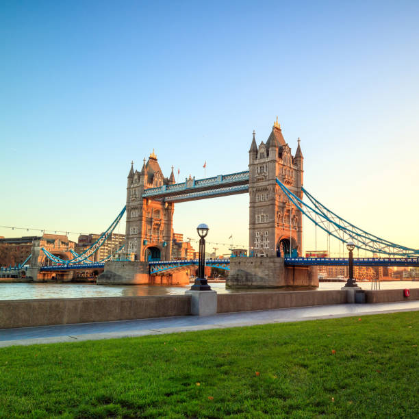 istock London skyline with Tower Bridge at twilight 640984328