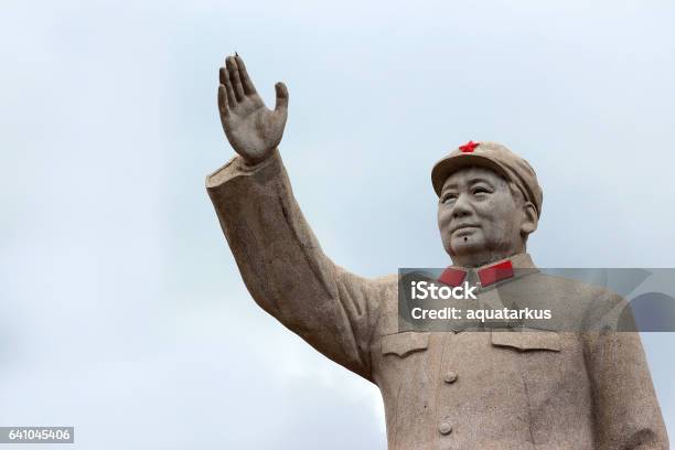 Statue Of Mao Zedond In Central Lijiang Stock Photo - Download Image Now - Mao Tse-tung, Communism, China - East Asia