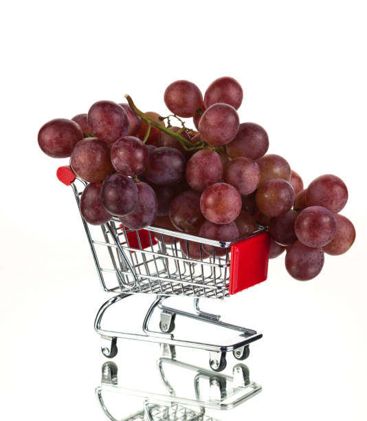 istock Small shopping cart toy with grape 641089158