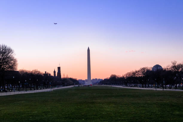 istock Washington Monument  at sunset - Washington, D.C., USA 641128024