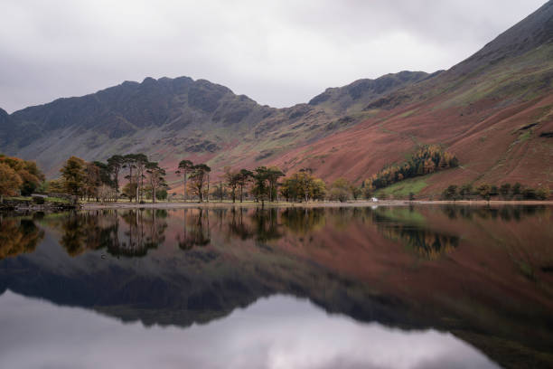 istock Autumn Fall landscape image of Lake Buttermere England 641153270