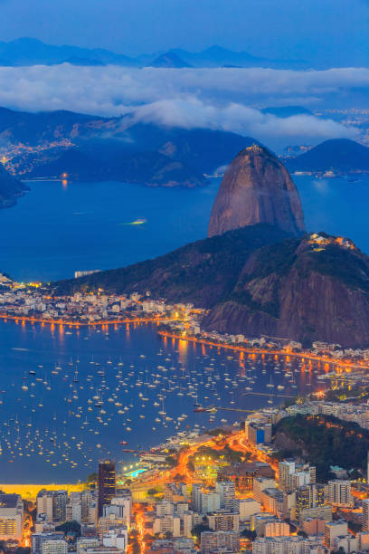 rio de janeiro 시티 황혼 무렵 - rio de janeiro copacabana beach ipanema beach brazil 뉴스 사진 이미지