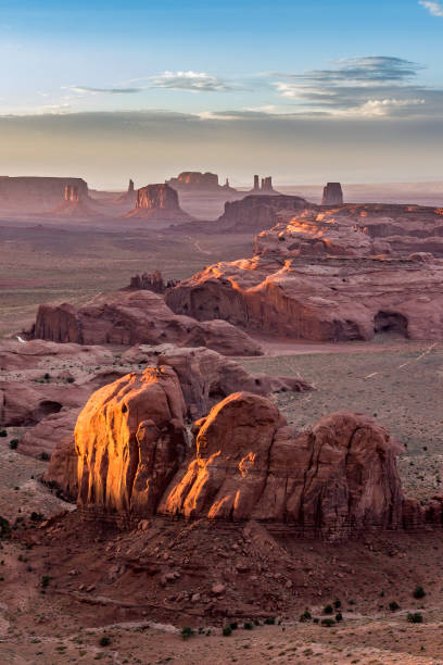 istock The Hunt's Mesa, Monument Valley 641205980