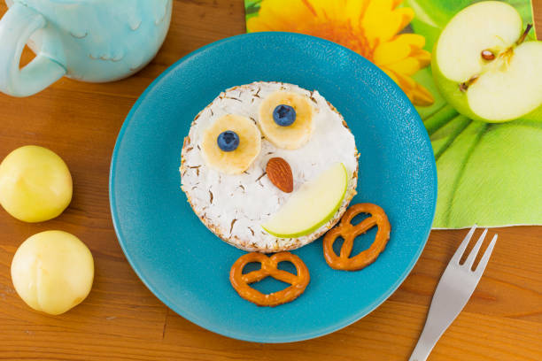 istock Owl shaped sandwich breakfast for kids 641228328