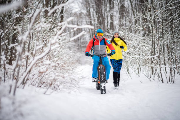 istock Sports couple in the forest 641257292