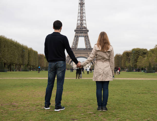 istock young couple in Paris 641260442