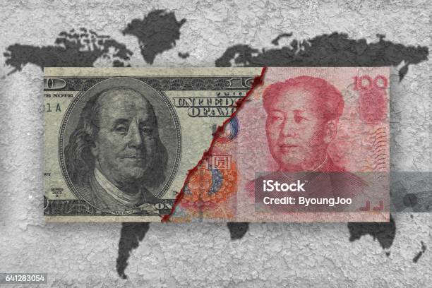 Usa Contro Cina Concetto Guerra Economica - Fotografie stock e altre immagini di Simbolo dello yuan - Simbolo dello yuan, Banconota di yuan cinese, Banconota di dollaro statunitense