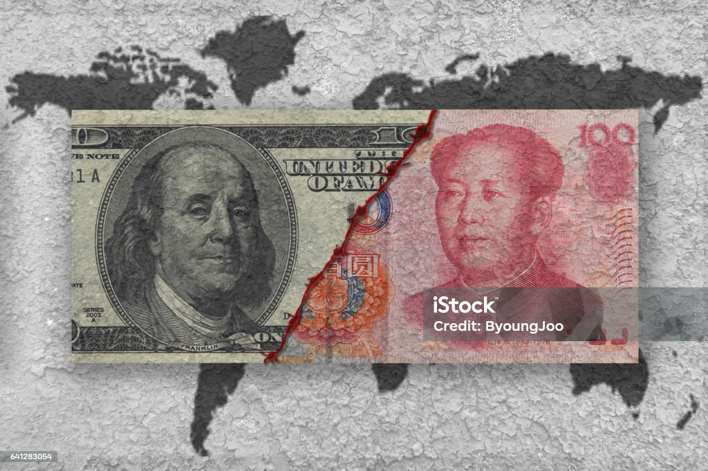 EUA contra a china, o conceito de guerra econômica - Foto de stock de Símbolo do yuan royalty-free