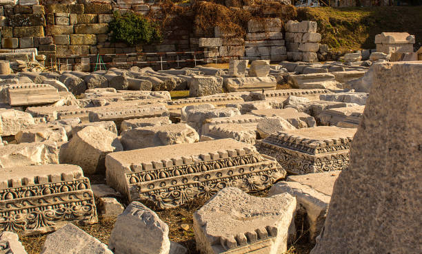 istock izmir agora,smyrna 641296972