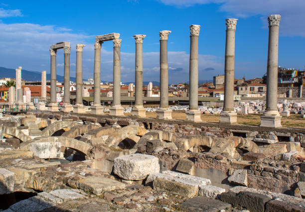 istock izmir agora,smyrna 641297054