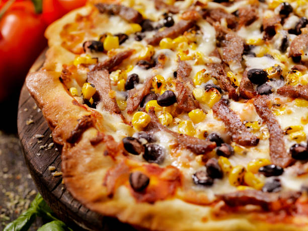 istock Southwestern Steak Pizza 641304770