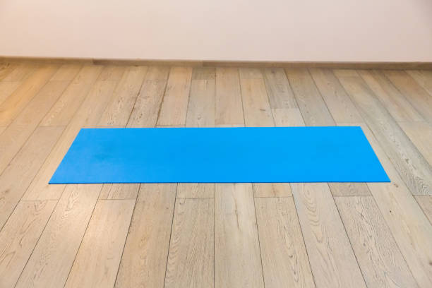 istock Gym with yoga mat interior 641306614