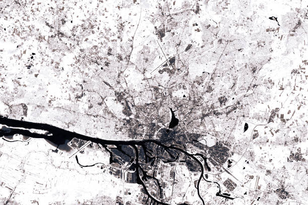 istock Hamburg Abstract City Map Black And White 641352222