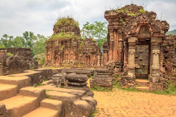 istock Temple at Vietnam 641366072