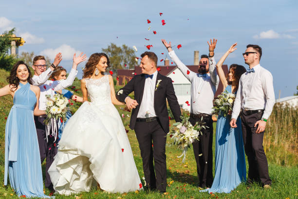 istock Groomsmen and bridesmaids 641372164