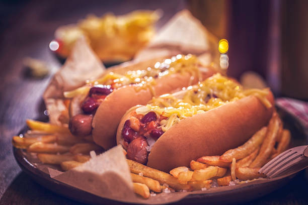 arizona style hot dog - mustard mayonnaise condiment relish photos et images de collection