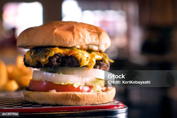 Green Chile Cheese Burger Stock Photo - Download Image Now - Cheeseburger, Messy, Beef