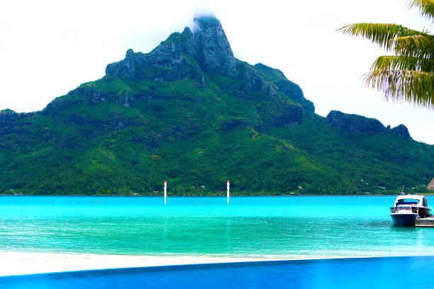 istock Bora Bora Tahiti French Polynesia 641435958