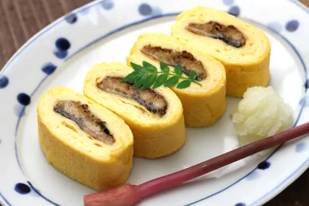 umaki, japanese unagi eel rolled omelet, japanese cuisine
