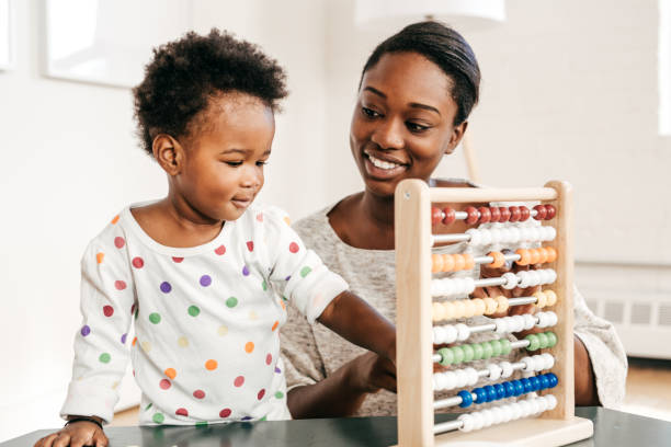 istock Mom and toddler 641499252