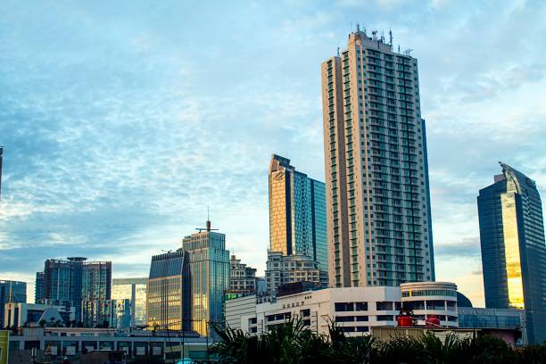istock Exlusif-rise office buildings 641510060