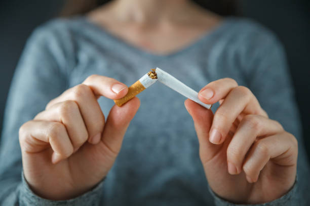ec （禁煙） - タバコをやめる ストックフォトと画像