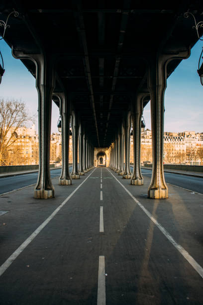 istock Bridge of Bir Hakeim, Paris 641572122