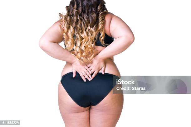 Corpo Femminile In Sovrappeso Donna Grassa Con Cellulite Sulle Cosce - Fotografie stock e altre immagini di Donne