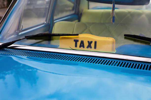 istock Vintage Taxi 641598038