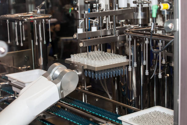 istock Ampoule filling and sealing machine 641651578