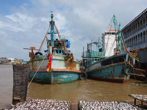 istock the fishing port 641661900