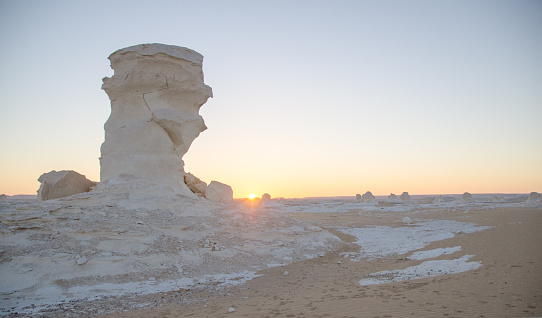 A main geographic attraction of Farafra is its White Desert (known as Sahara el Beyda, with the word sahara meaning a desert) — a national park of Egypt and 45 km (28 mi) north of the town of Farafra, the main draw of which is its rock type colored from snow-white to cream.