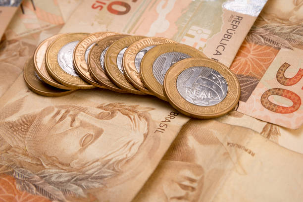 istock Brazilian money 641693984