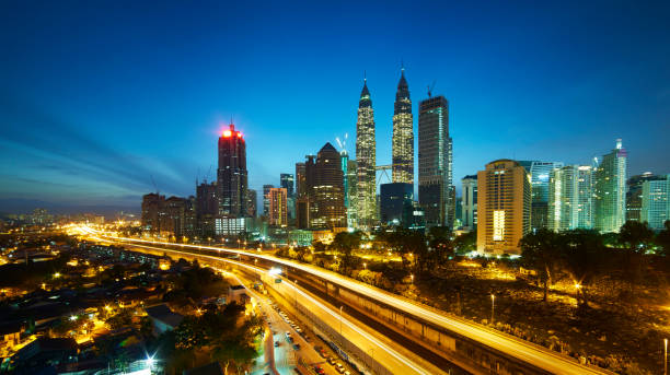 istock City skyline at night 641694666
