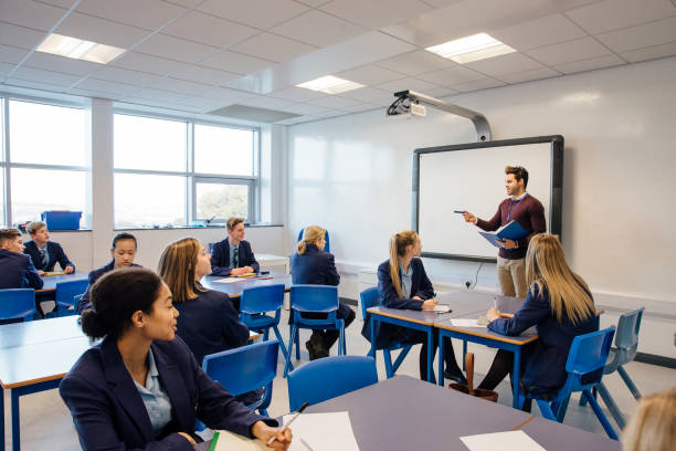 lezione di scuola superiore - educazione di scuola privata foto e immagini stock