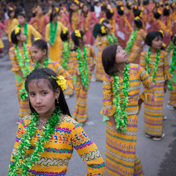 asia myanmar mandalay thingyan festiwal wody - thingyan zdjęcia i obrazy z banku zdjęć