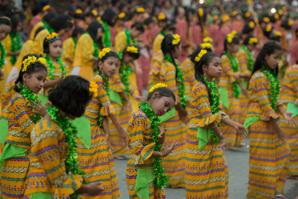 asia myanmar mandalay thingyan festiwal wody - thingyan zdjęcia i obrazy z banku zdjęć