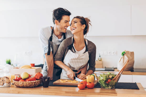 Amor e cozinha - foto de acervo