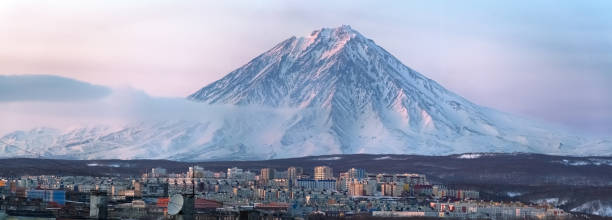 3 400+ Kraï Du Kamtchatka Photos Photos, taleaux et images libre de