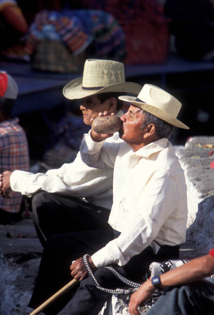 america latina guatemala chichi - indios foto e immagini stock