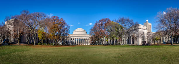 マサチューセッツ工科大学 (mit) ドーム - ケンブリ�ッジ、マサチューセッツ、米国 - massachusetts institute of technology university massachusetts dome ストックフォトと画像