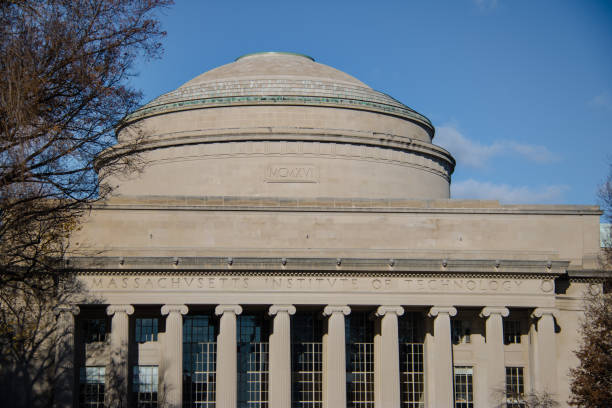 massachusetts institute of technology (mit) dome – cambridge, massachusetts, eua - massachusetts institute of technology university massachusetts dome - fotografias e filmes do acervo